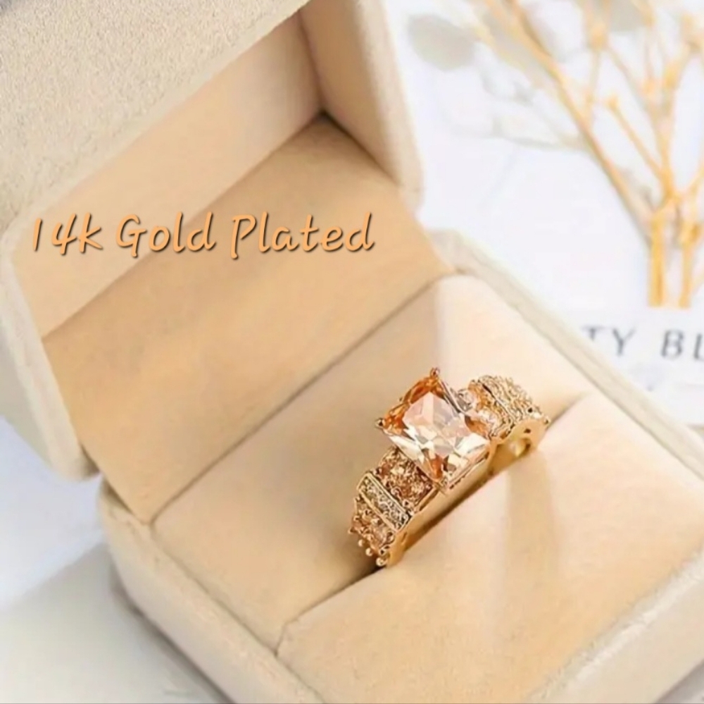 Stunning 14k Gold Plated Zircon Stone. Size 6. NWT. Fast Ship. So Pretty!